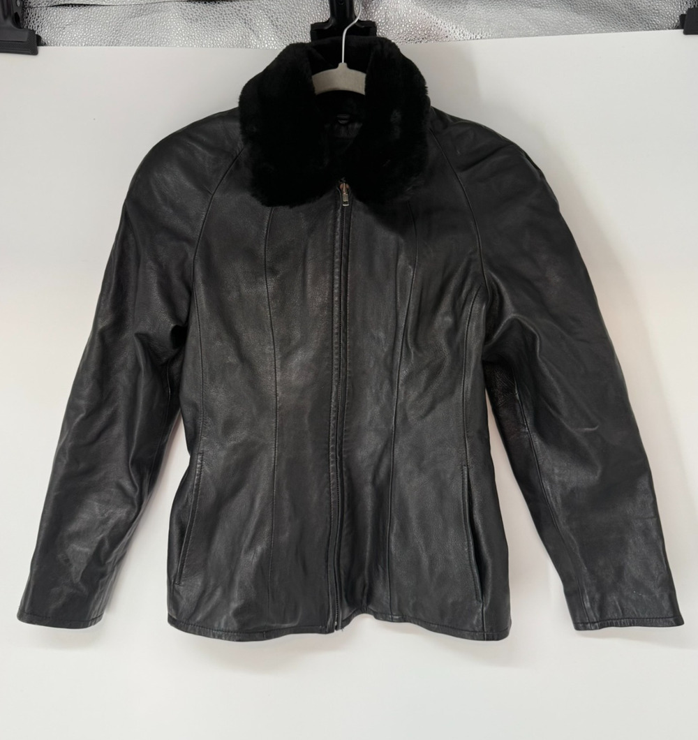 Wilsons Leather Moto Jacket Womens Small Black Faux Fur Collar Zip Biker Chic